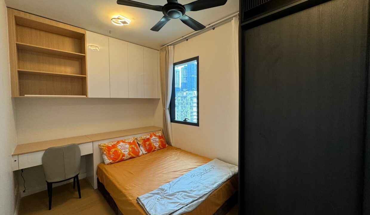Bedroom (1)